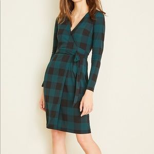 Ann Taylor Plaid Matte Jersey Wrap Dress 00P